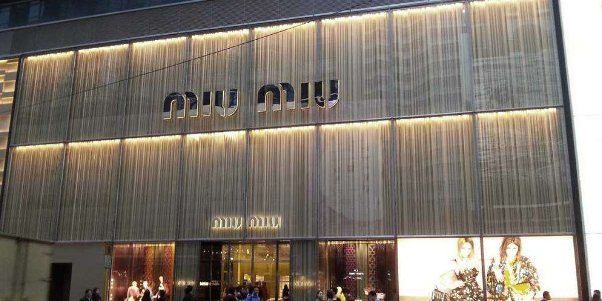 New Release Models Miu Miu Sale