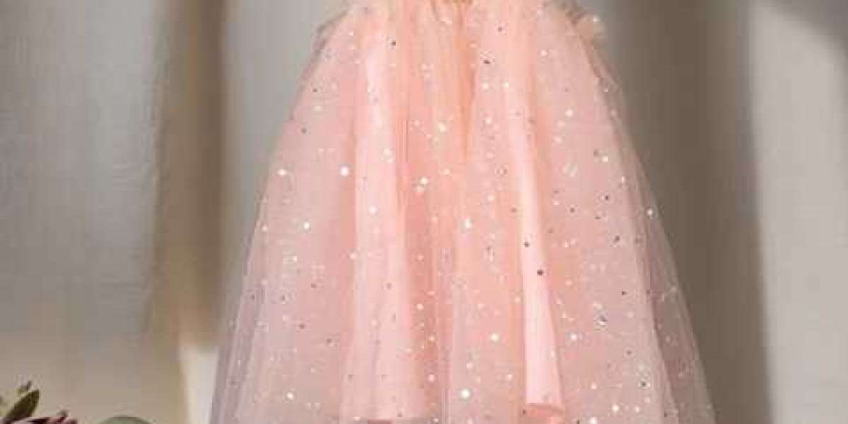 Newborn Dresses Online: High-Quality Styles, Comfort, and Fit for Any Event