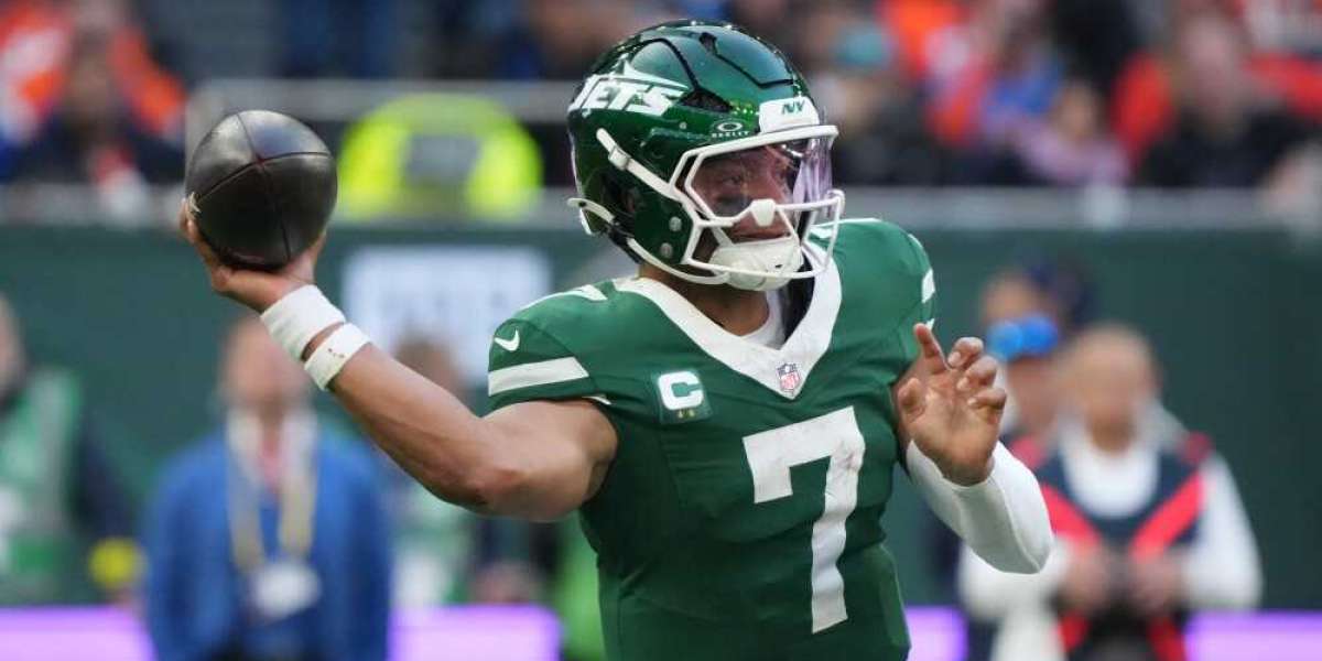 Jets exchange for defensive tackles Harrison Phillips and Jowon Briggs