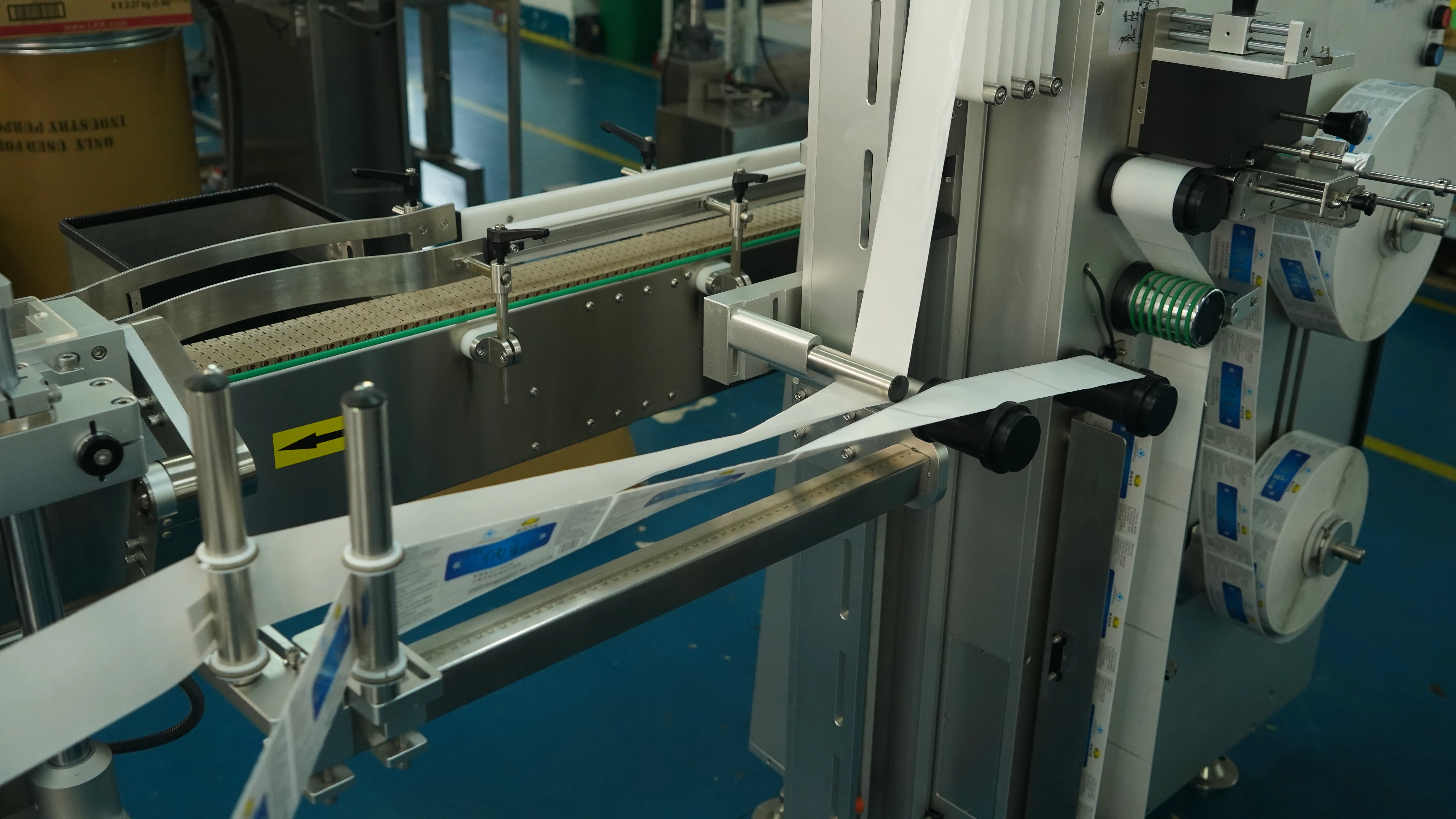From Downtime to Continuous Flow: Why Choose a Nonstop Labeling Machine