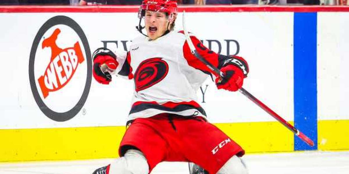 The Carolina Hurricanes Should Hold Jake Guentzel